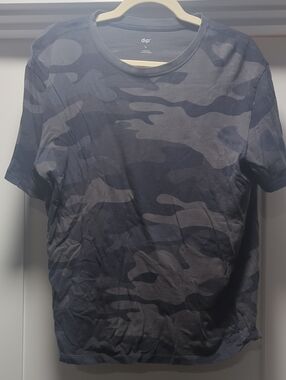 dip Men's Gray Camo Short-Sleeve Tee